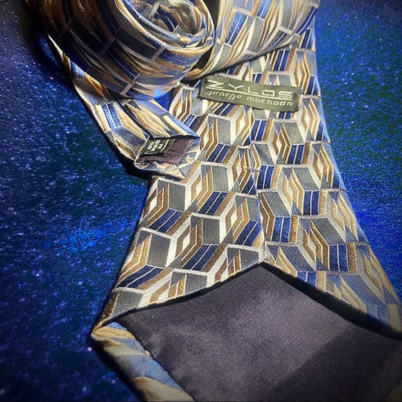 George Machado - Zylos Neck Tie - Picture 11 of 16